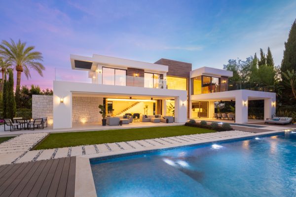 Villa in Nueva Andalucia, Marbella - Solvilla Real Estate